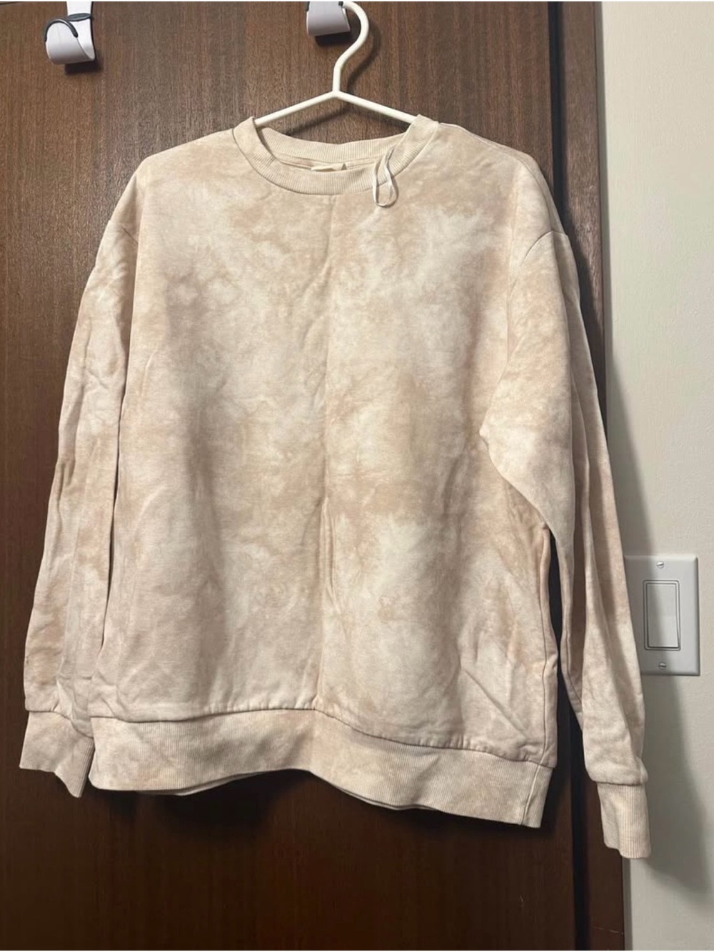 H&M Cream Tie-Dye Crewneck Sweatshirt